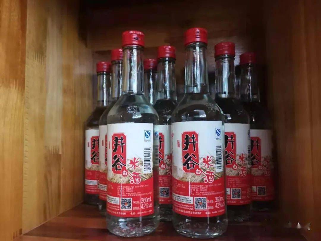 橄榄有情"淡定哥",茶花妩媚"采茶妹",山清水秀"景谷清",一缕情怀"傣司