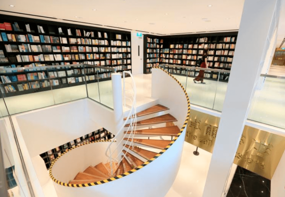 新加坡实体书店----卓尔书店_阎格