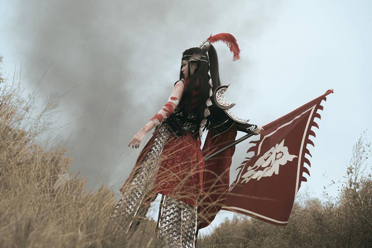 剑网三·天策 · 破虏军娘cosplay ——"不负铠甲,不恋红妆"