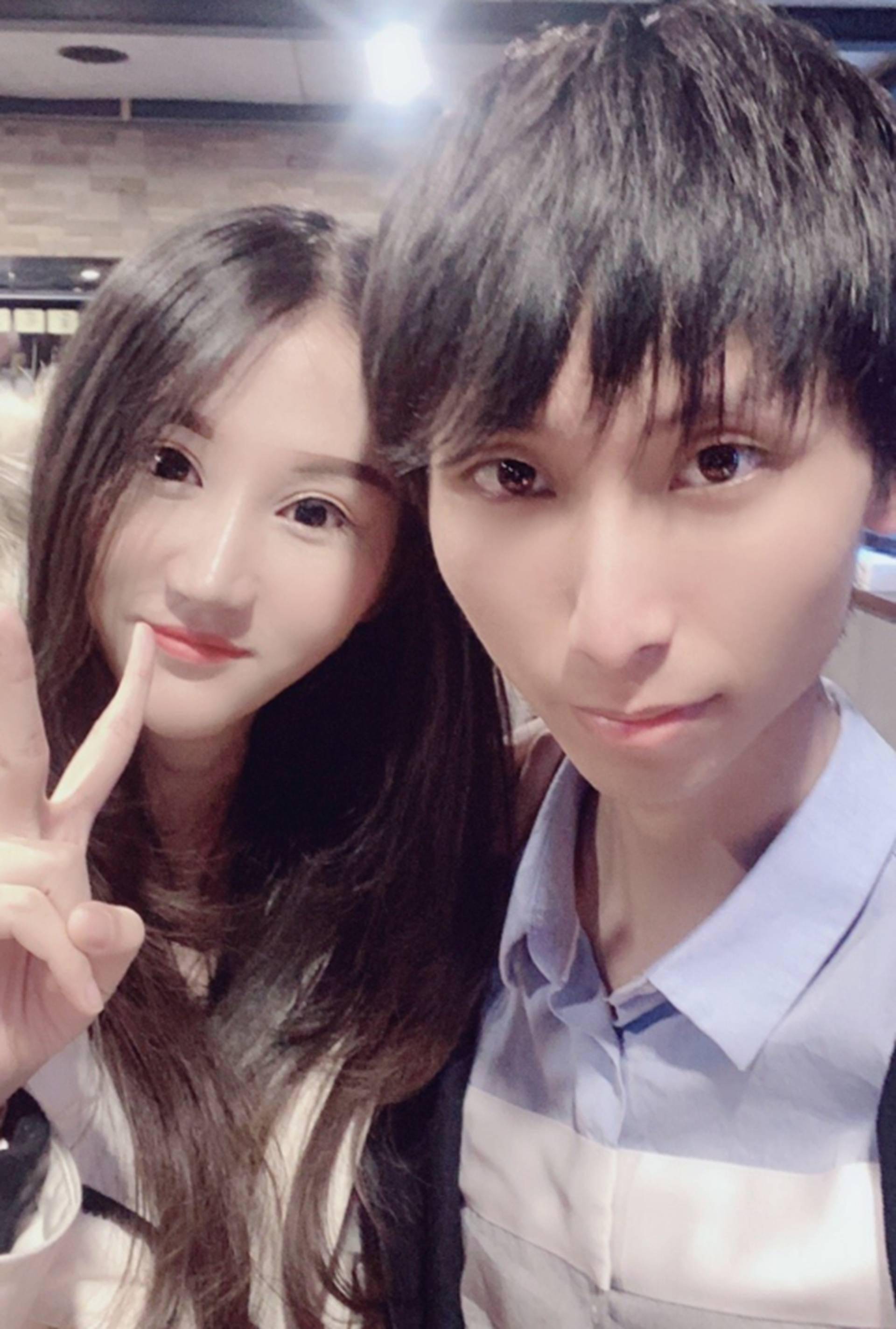 梦泪20和21年情人节梦嫂礼物对比,难道他不爱兮兮了吗?_女朋友