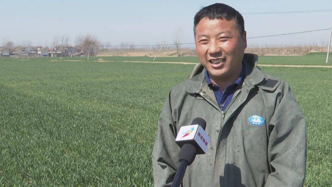 郸城:掀起抗旱浇麦高潮 确保小麦丰产丰收