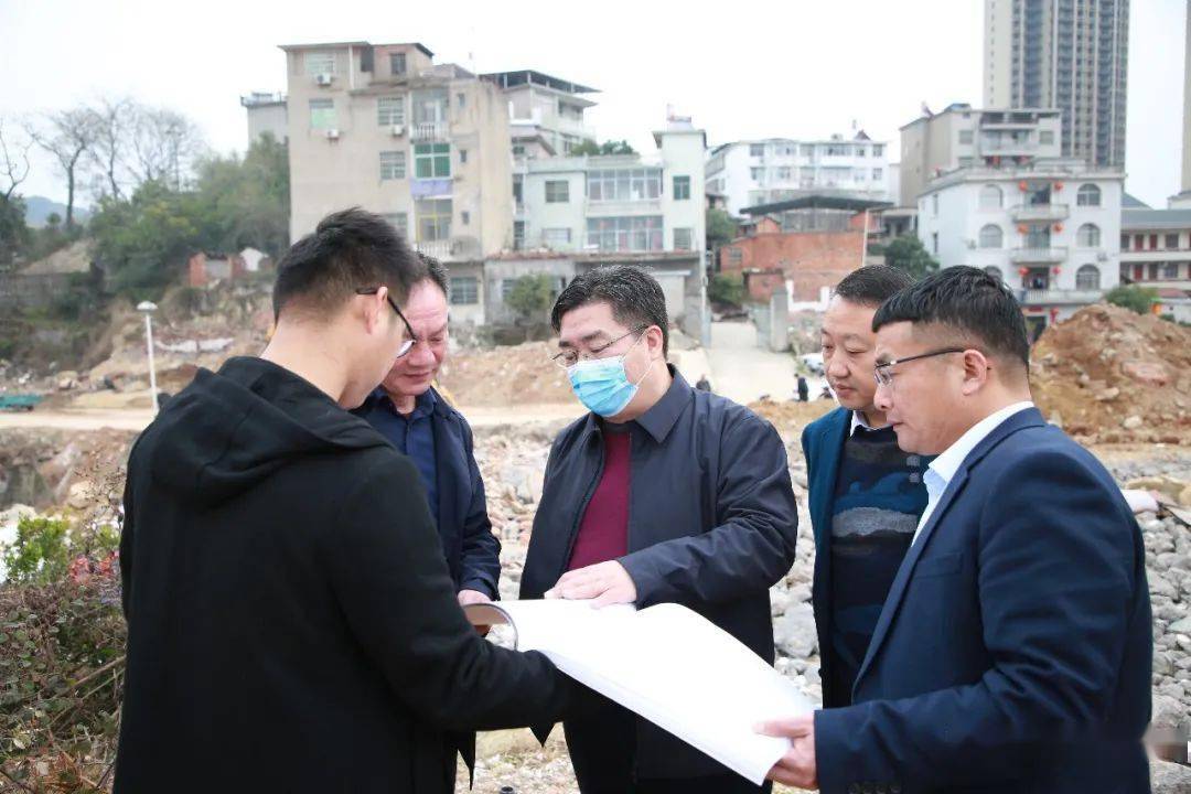 县委书记饶清华调研城市建设工作_横峰
