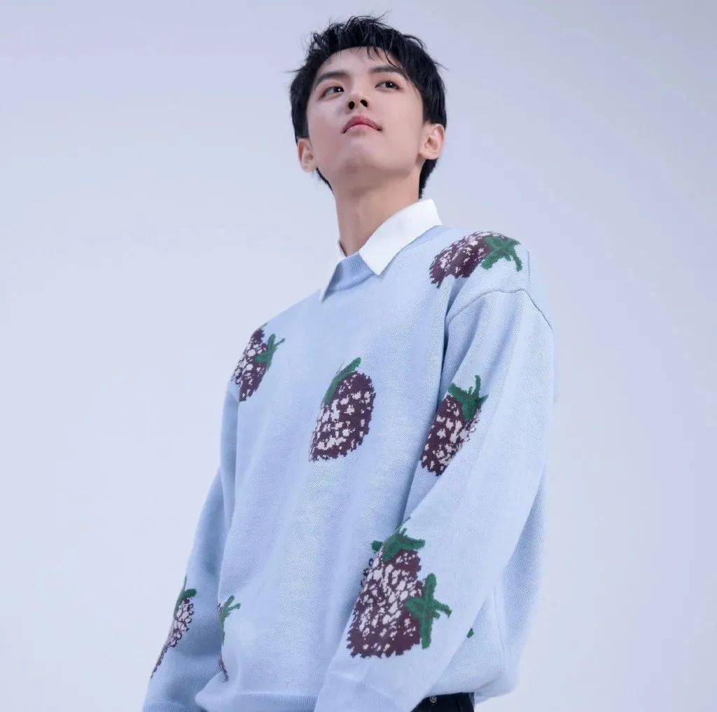 微信头像周峻纬