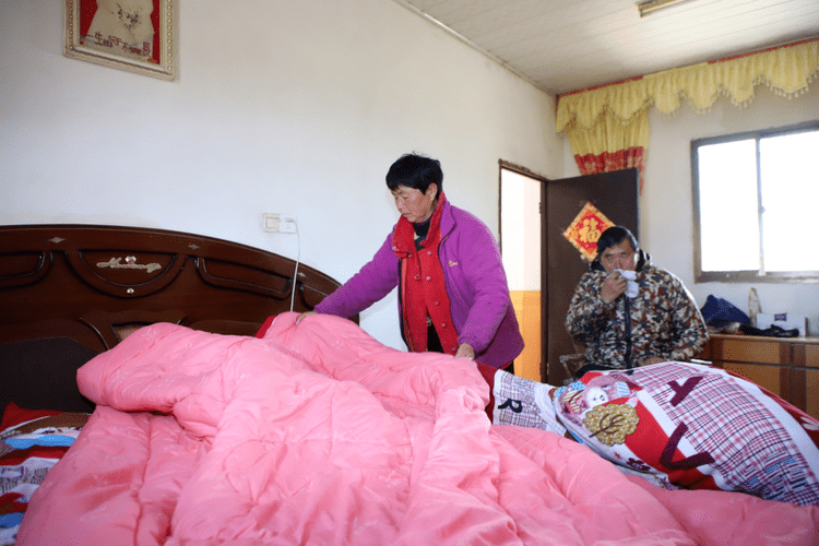 高邮这位"好妻子"照料重病丈夫创奇迹._王友琴