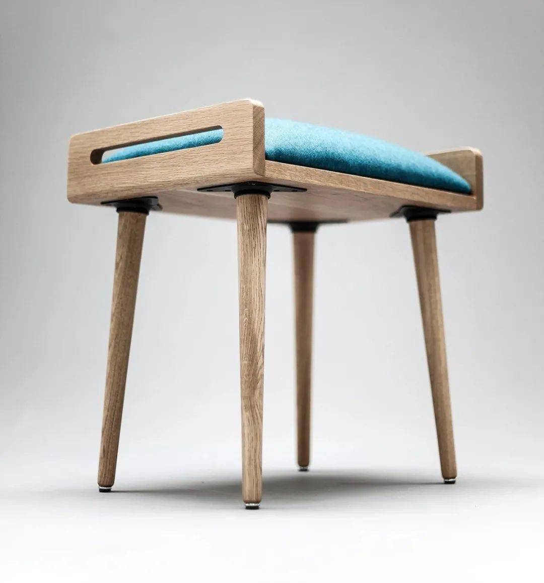 方便收起来的木凳子 d22532e99fed413481da873cab820913.jpeg