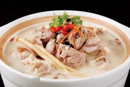 熟地黄芪羊肉汤_气血