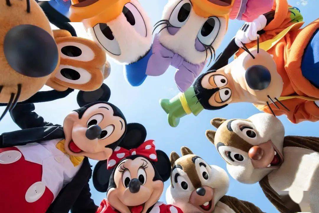 本月壁纸更新萌萌哒一天从朋友圈封面开始