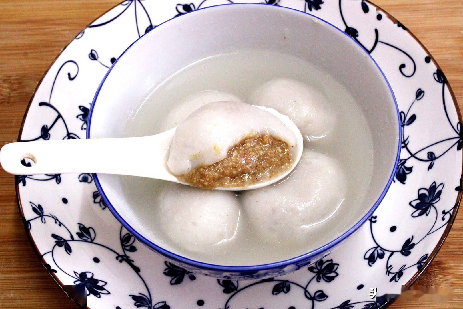 元宵节做汤圆别直接包馅了多放一样汤圆个个流沙真好吃