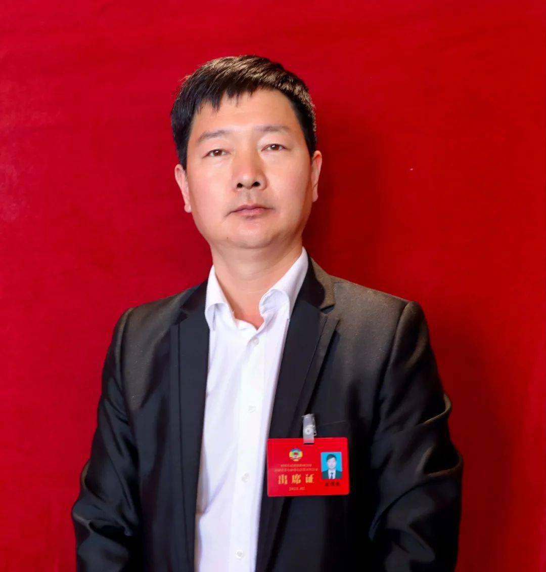 县政协委员温国粮表示,"我今年的提案是搭上网络经