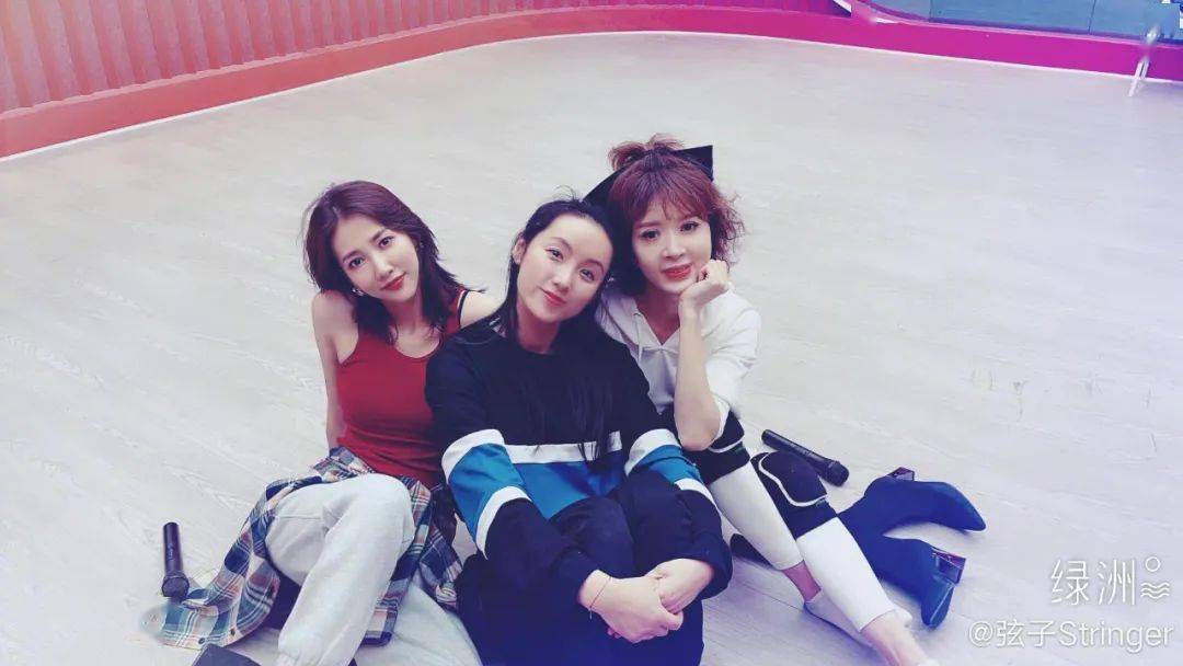 爱唱歌的大姐姐第二季 b7ccf2e237154ff482505ba06b0717ed.jpeg