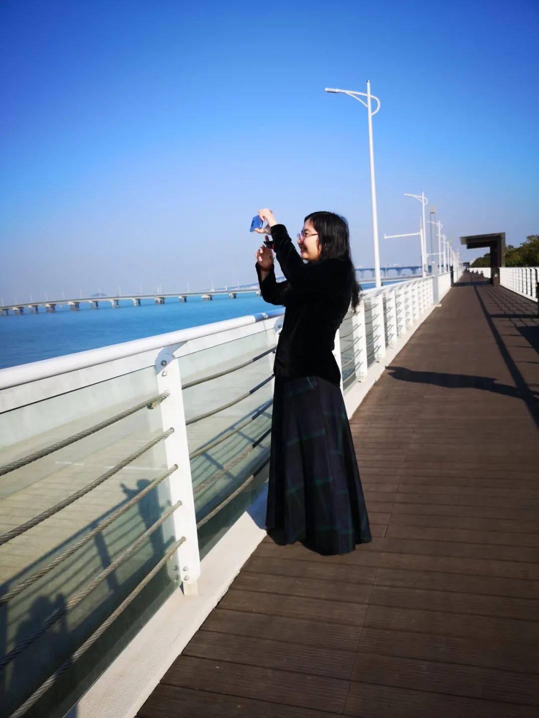 李婷老师总是说解惑所带来的乐趣时常胜于传道和授业因为这能带来
