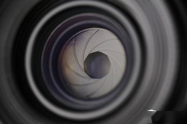 9叶片的光圈设计佳能rf35mm f1.