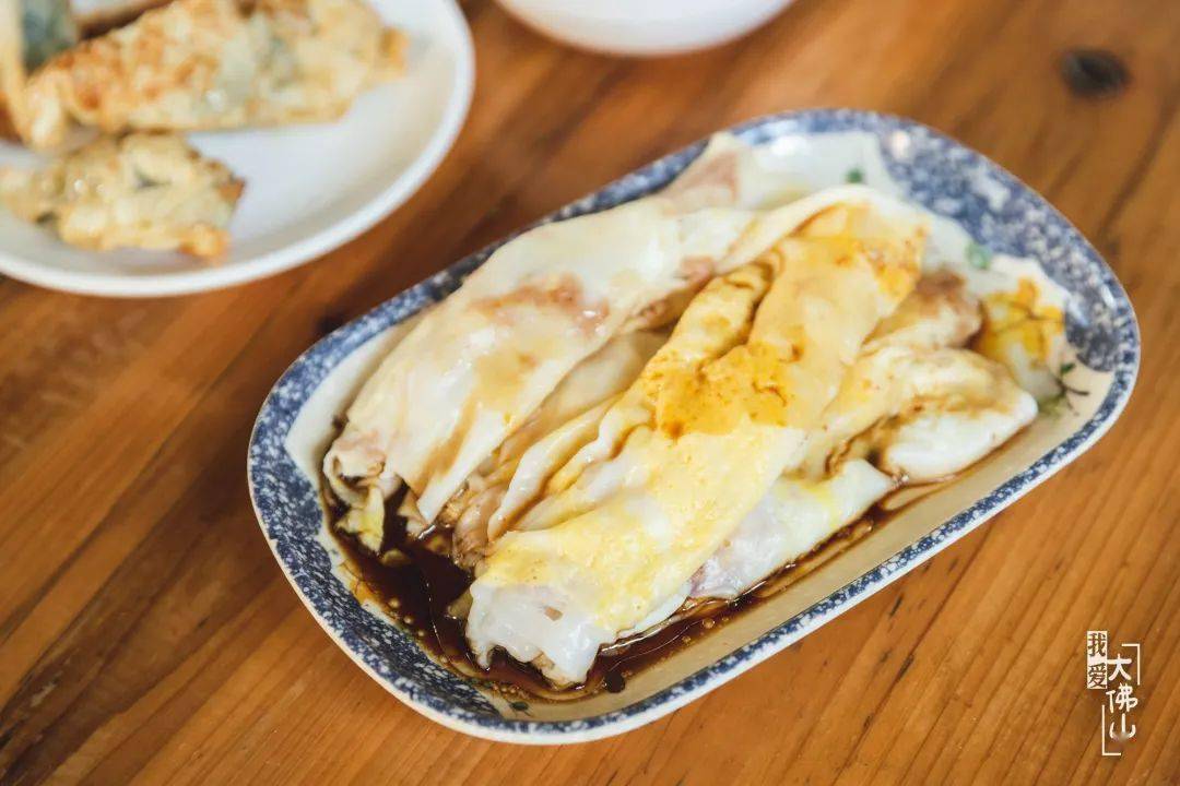 探店 ▏佛山人私藏20年的店,凌晨4点还坐满人!_肠粉