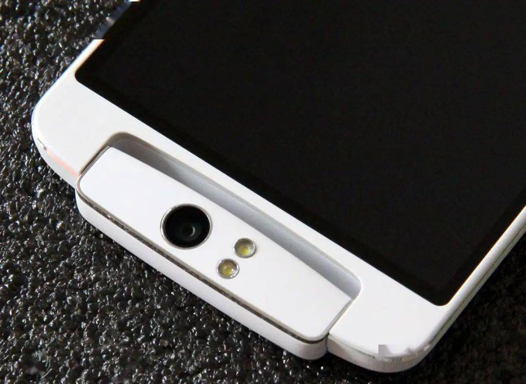 如何打开手机摄像头 d34690bf42d646e5b7a8eca528c6dcd3.jpeg