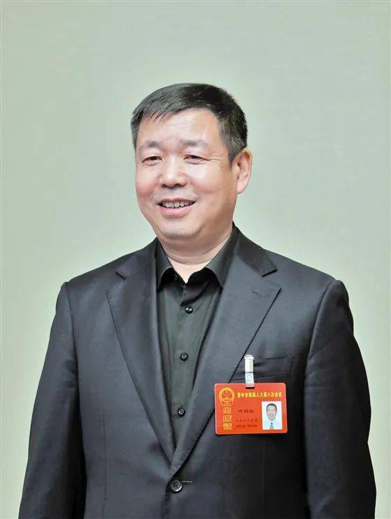 市人大代表,太谷区南城区杨家庄村党支部书记 叶利生脱贫摘帽不是终点