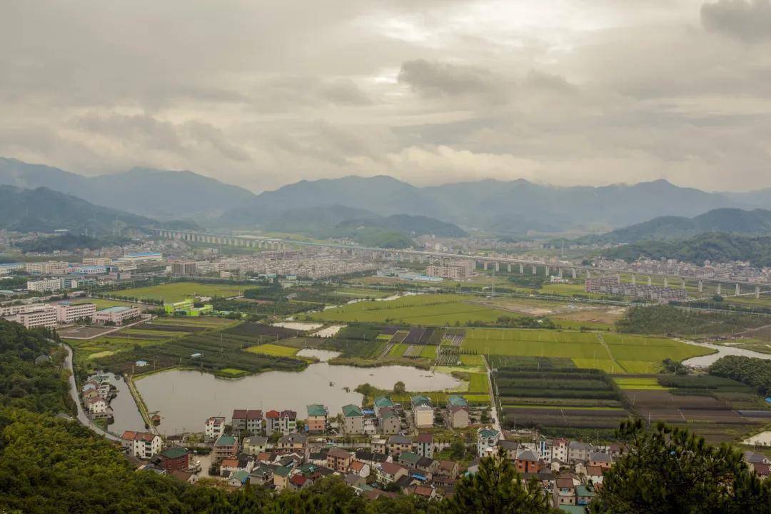 农村宅基地人均面积_农村宅基地图片
