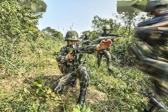 火箭军某部紧贴实战锻造警卫精兵!