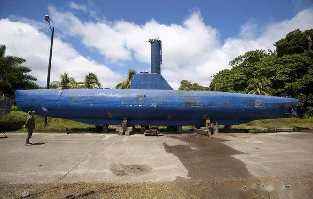 2012年12月10日消息,哥伦比亚太平洋沿岸,一艘被扣押的用来贩毒的潜艇