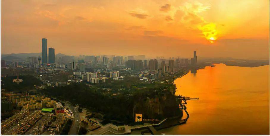 镇江,一座简单而不平凡的城市_crangye