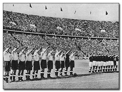 英国足球运动员不得不用纳粹的礼仪向goebbels, goering, hess 以及