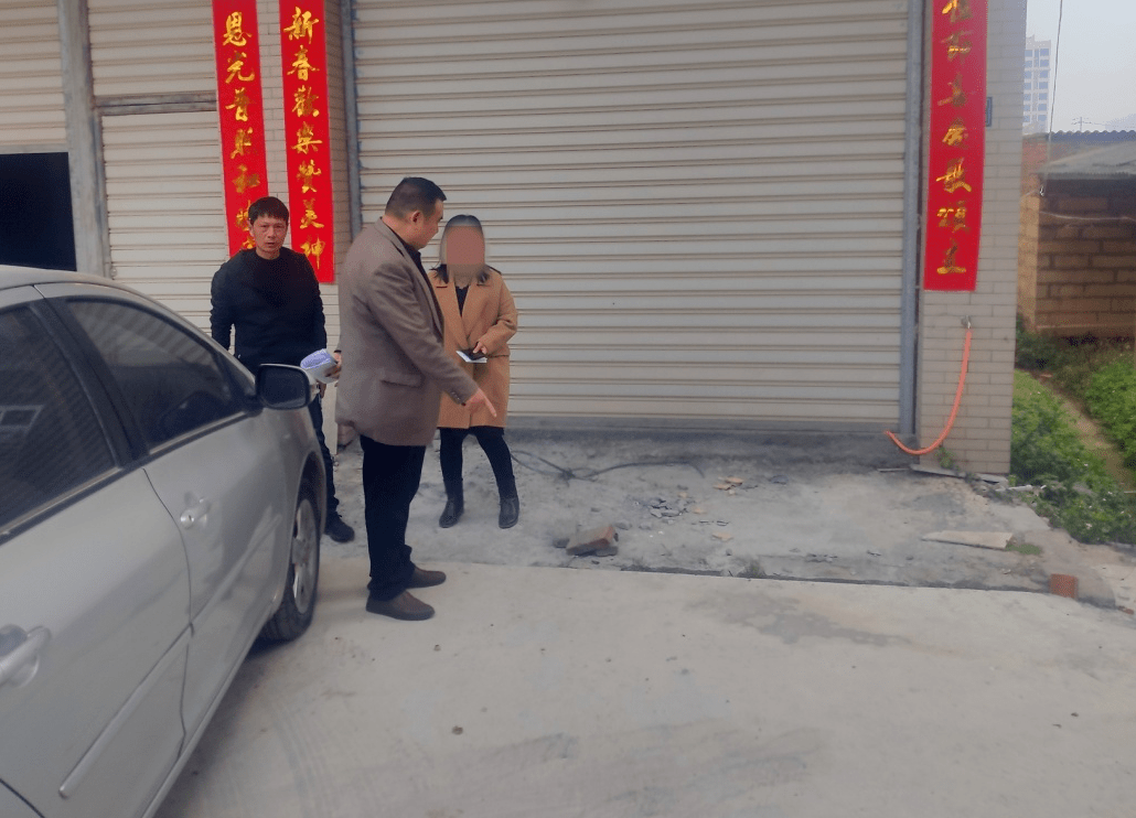 官桥镇村联动调解 邻里冲突握手言和