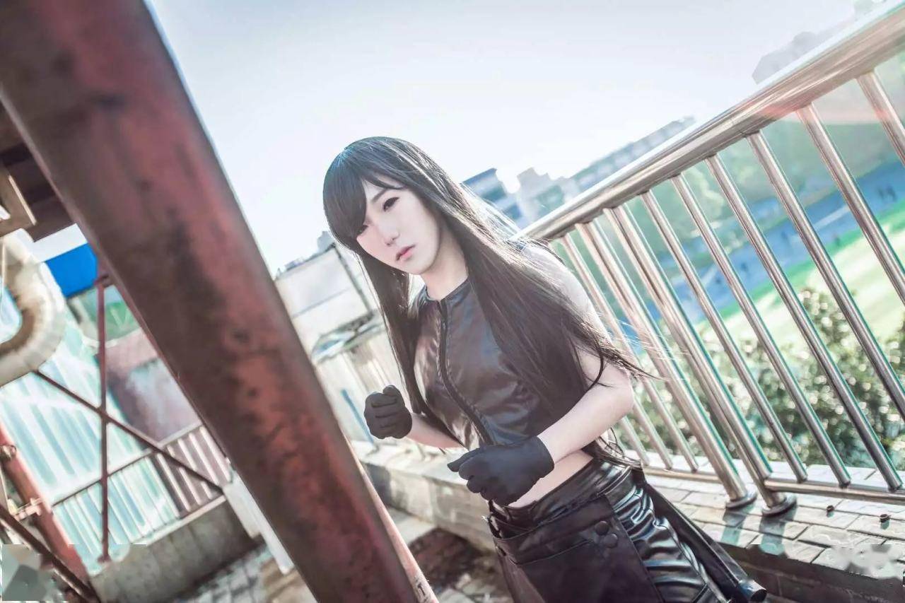最终幻想7蒂法cosplay