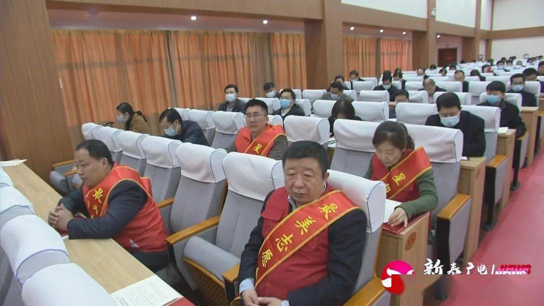 新泰市委书记刘钦海为全市志愿者点赞喝彩鼓掌致敬