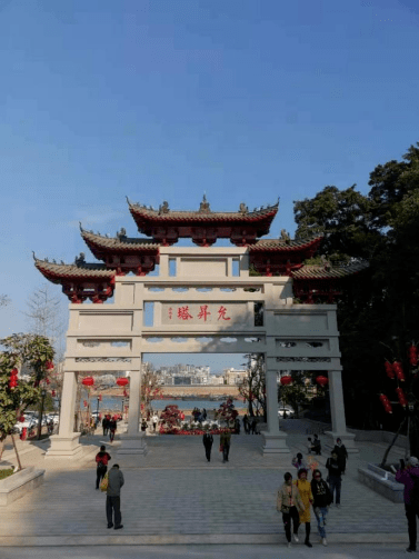 岑溪市:糯垌镇绿云村,归义镇凤语庄园,东山公园,健身公园;3.