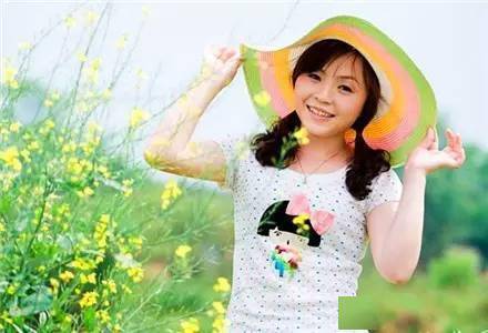 拍照如何拍出自然笑容 68ad4eb672114217897f3f57cf57b6f4.jpeg