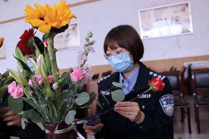 花漾女神節讓女警花點時間