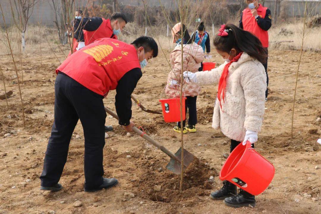 文明实践 | 2021年植树节活动启动仪式在城头月亮湾畔举行