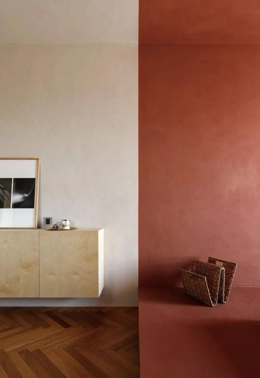 首发帝都小夫妻用丹麦正品家具和微水泥在望京顶层公寓