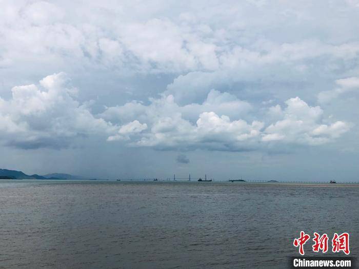 中国东海海域. 方堃 摄