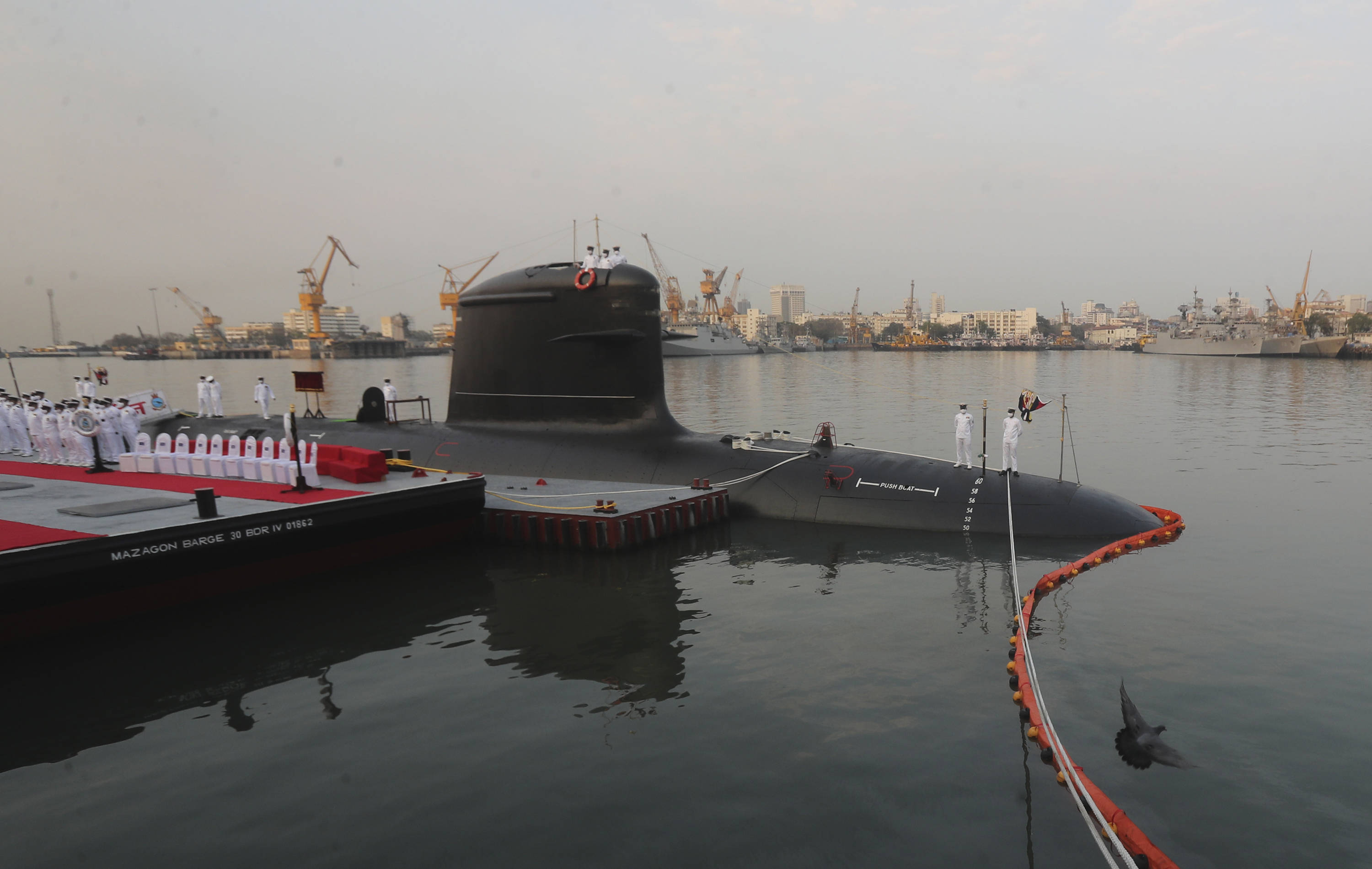 印度海军第三艘鲉鱼级潜艇服役