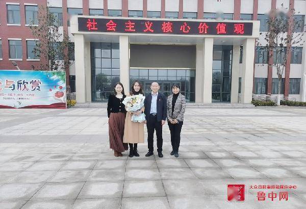 主持人走进校园——夫妻翱翔,滋润刘全