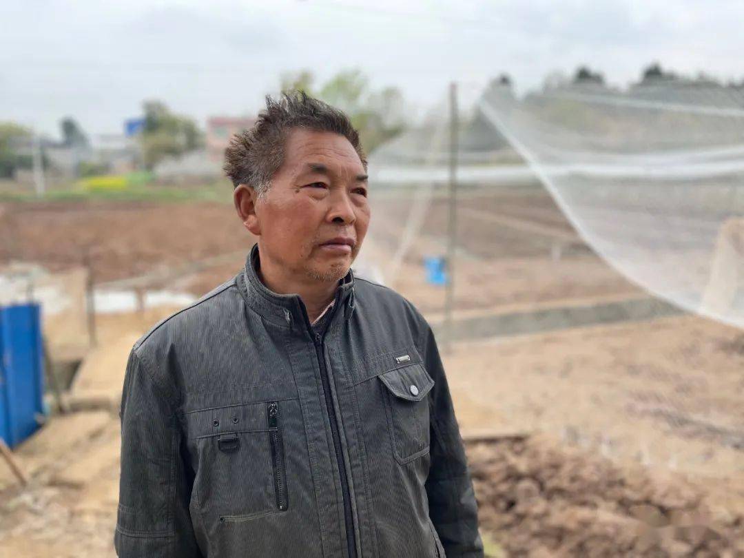 吴仁贵说:"我种了一辈子的庄稼,不懂养殖技术.