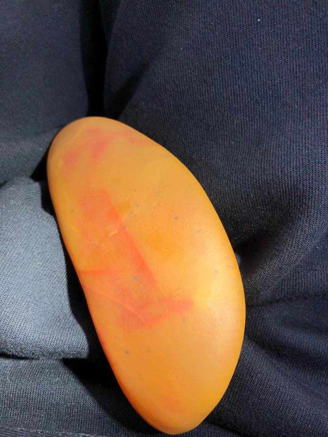 黄蜡石丨石质代表石头的风骨