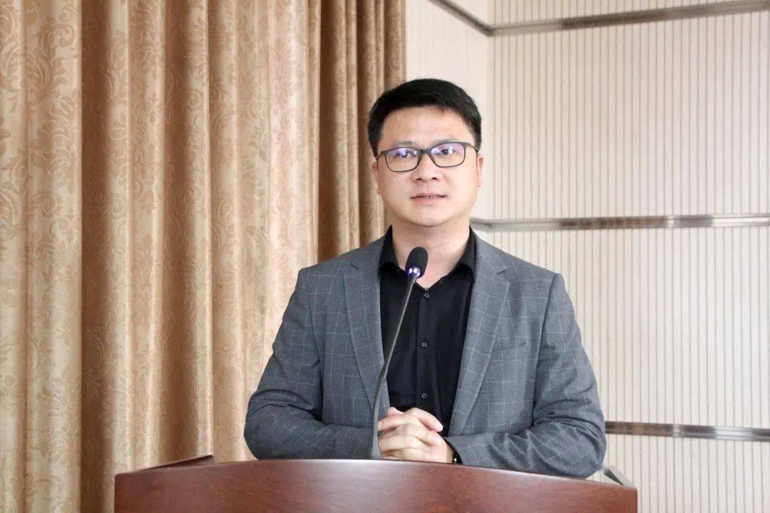 找差距促提升古林镇召开环境提升现场会