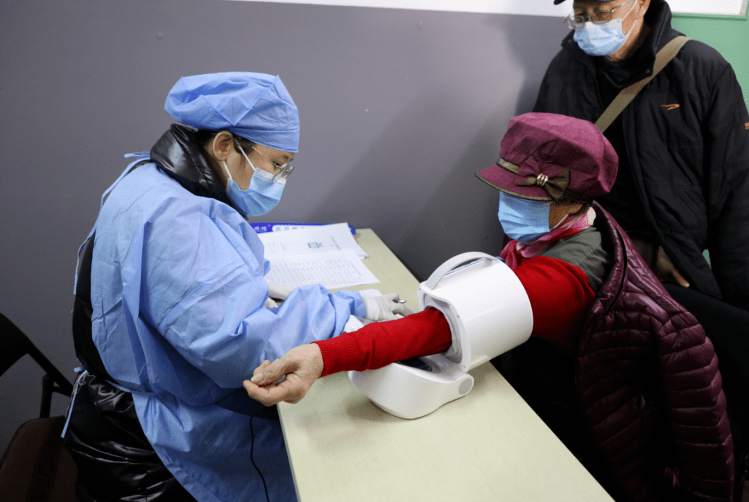 东方医院代诊挂号服务老人体检全程引导，安稳完成检查的简单介绍
