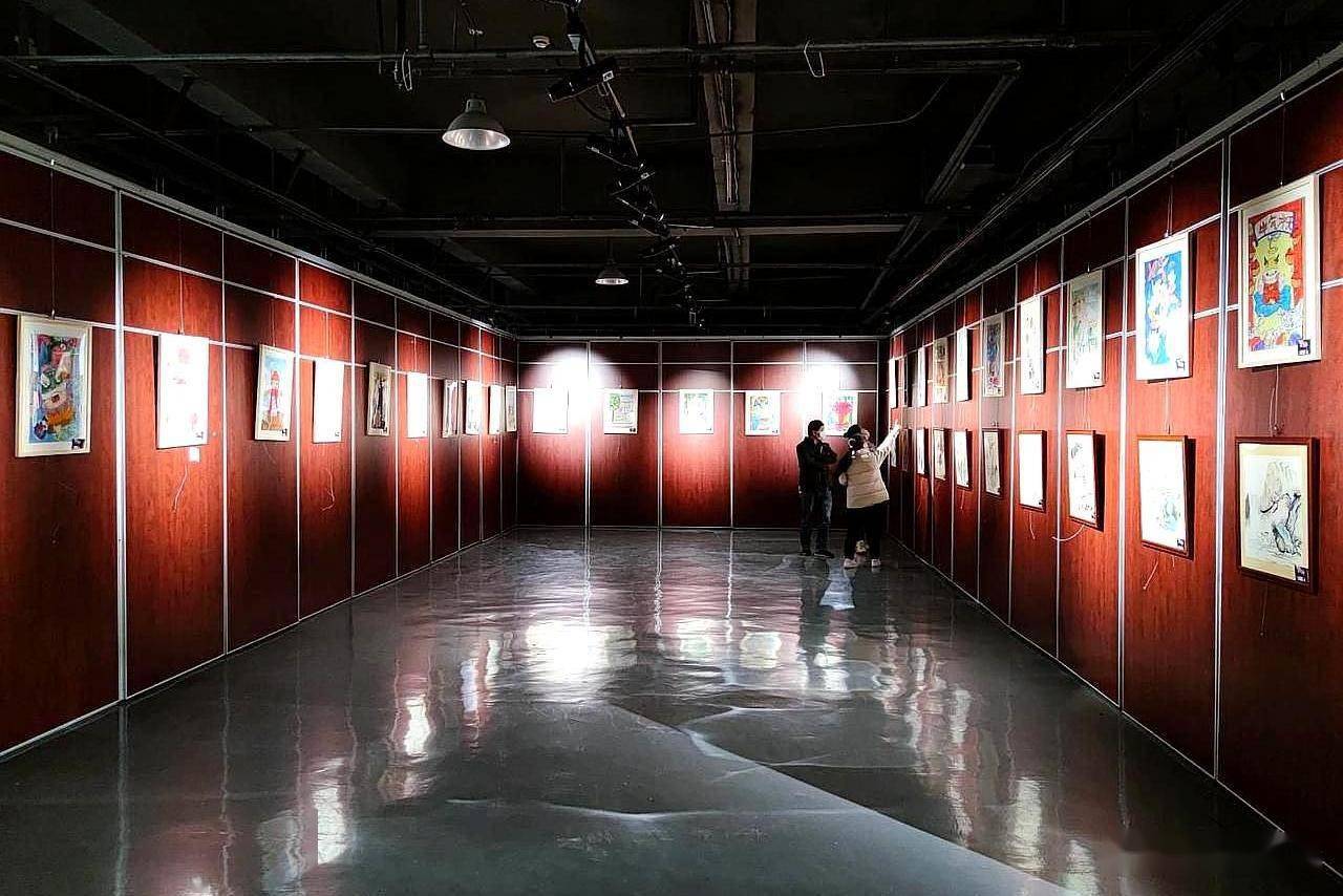 最美童画,青少年儿童迎春书画作品展,在卓尔美术馆开幕_色彩