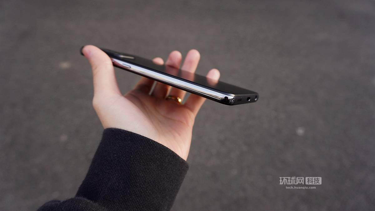 方面|三星再推主打年轻用户新机：Galaxy A52 5G能否成功捕获其芳心
