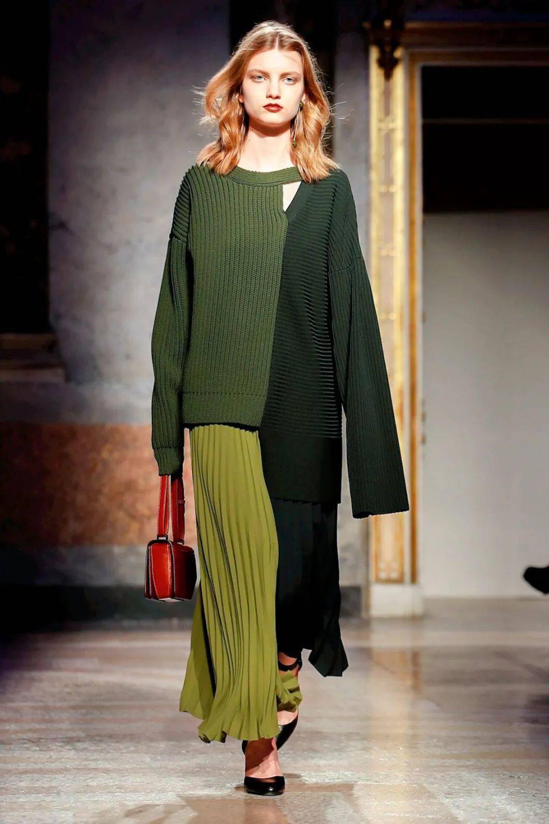 春日撞色撞出新风采