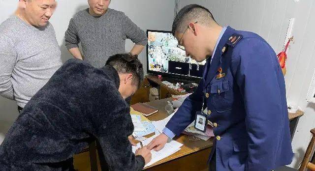 取缔慈溪新浦一厂房生产的洗衣机连条裤子都转不动