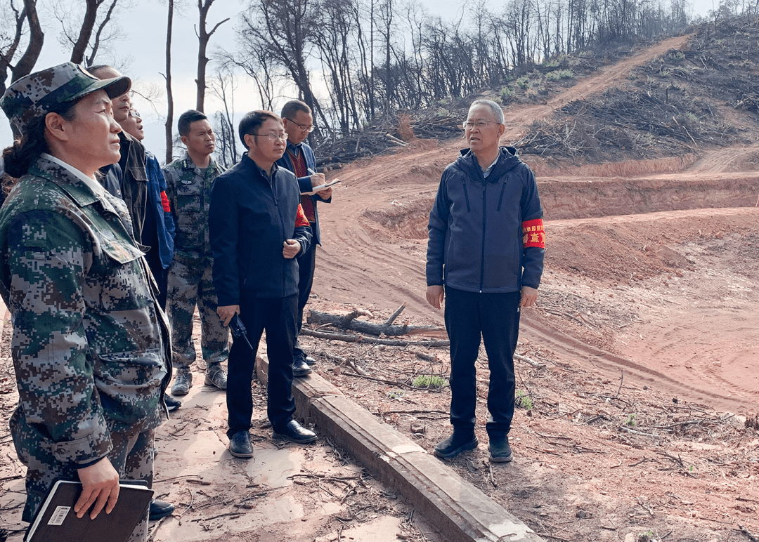 马廷贵调研泸山森林草原防灭火基础设施建设