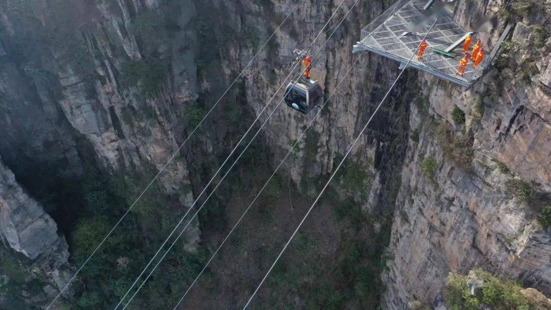 硬核1千米高空训练看得心都要跳出来了