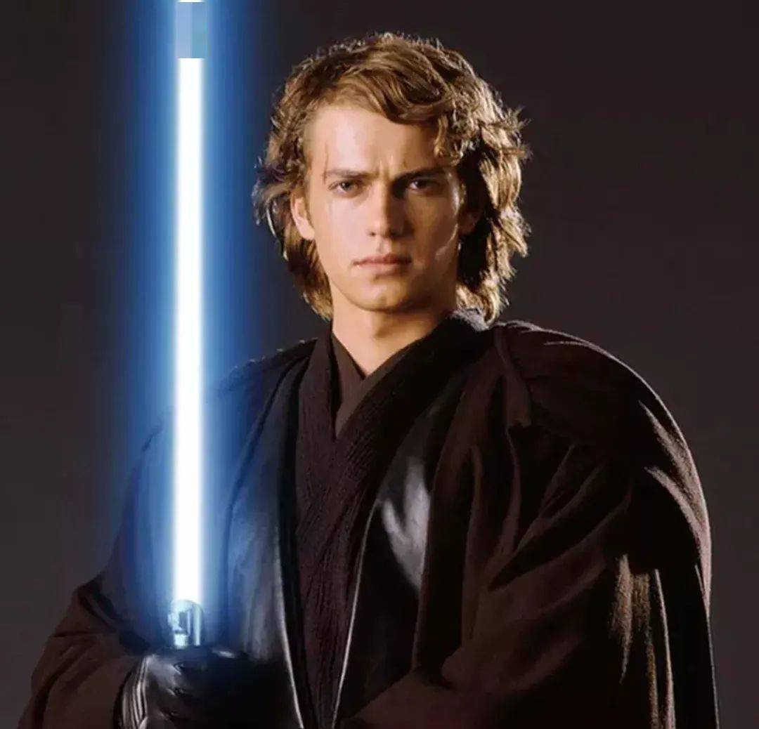 克里斯滕森这个演员的代表角色是《星球大战前传》中的安纳金·天行者