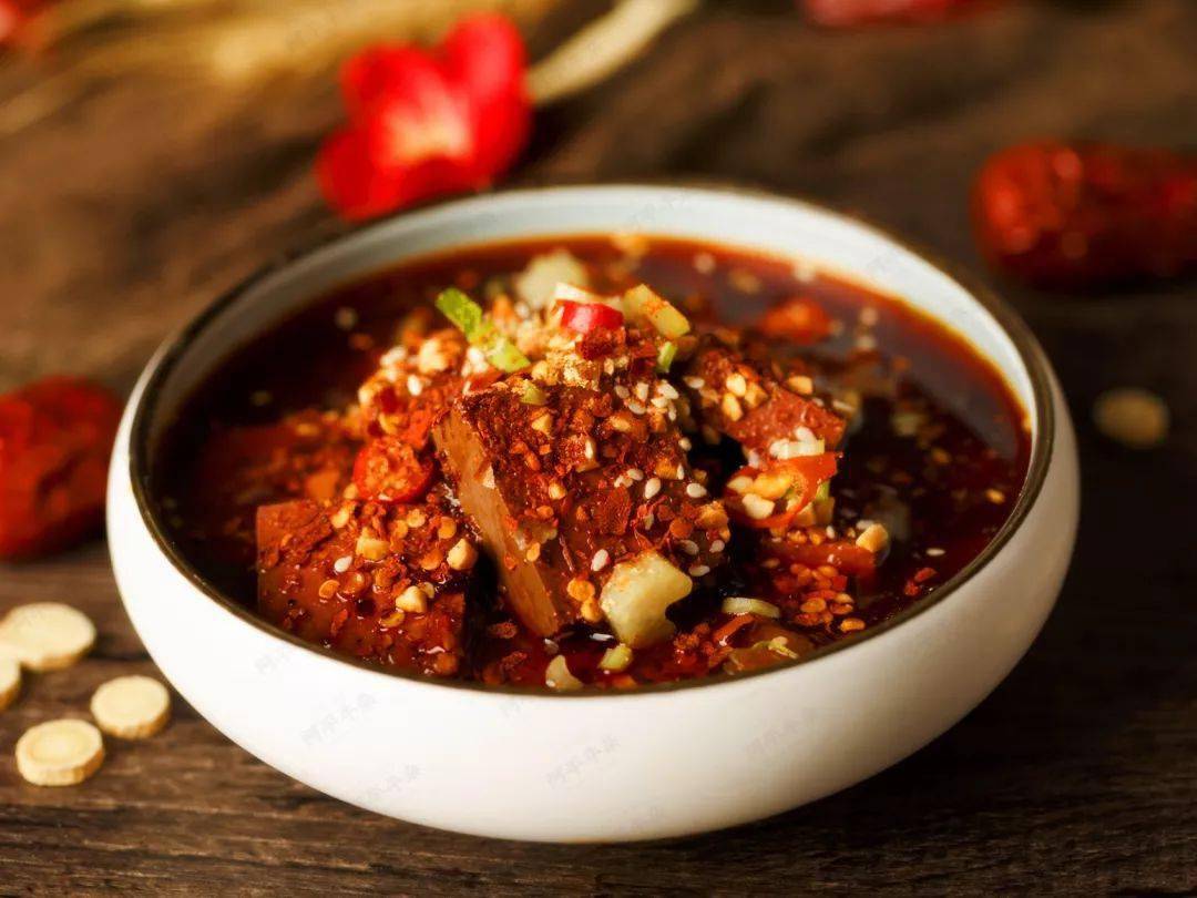 一天卖出200斤的阿平牛杂落户万象城人气牛杂套餐199元享一锅软烂鲜