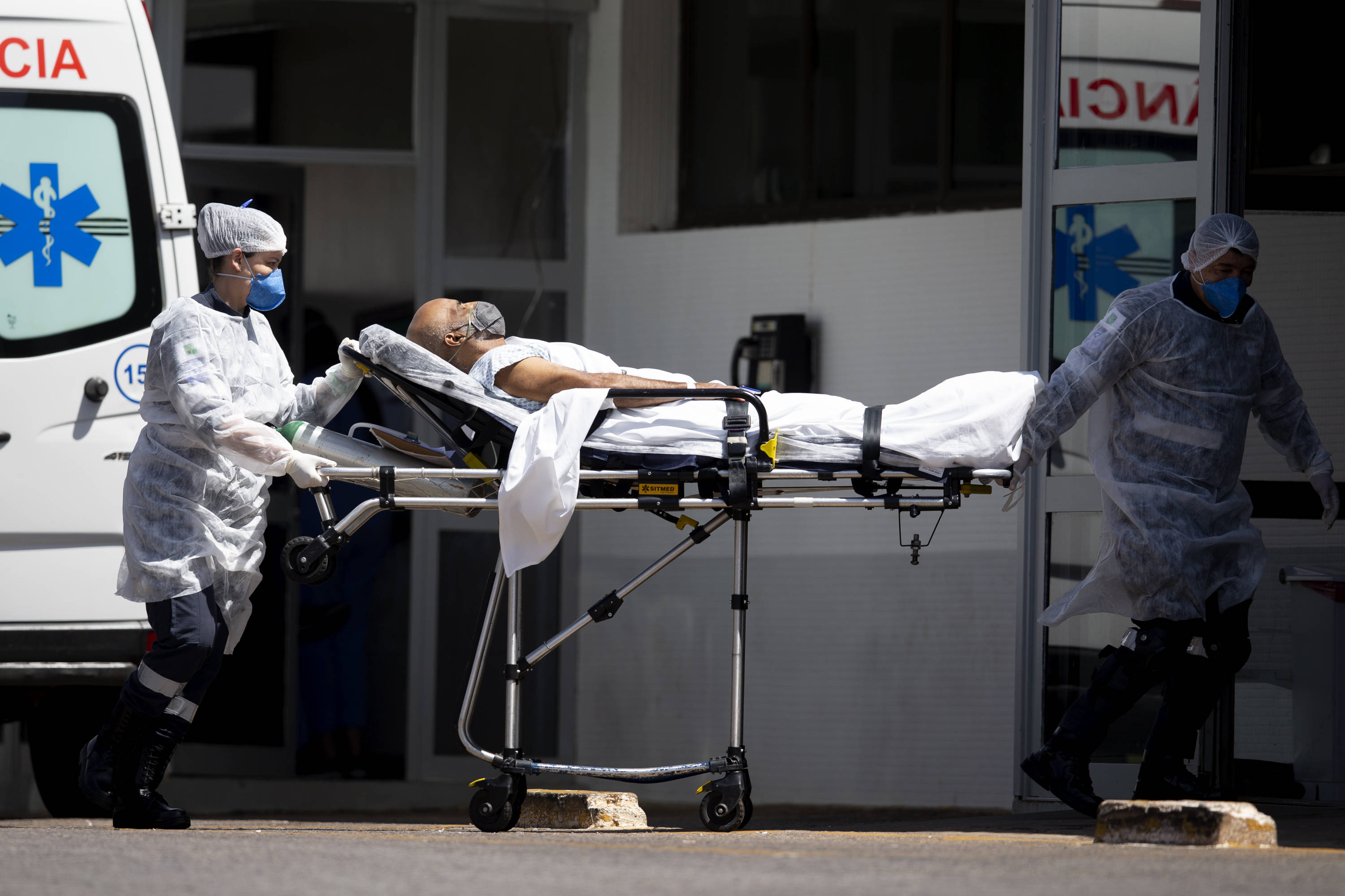 巴西新冠疫情吃紧 国产疫苗将进入临床试验_坦坦