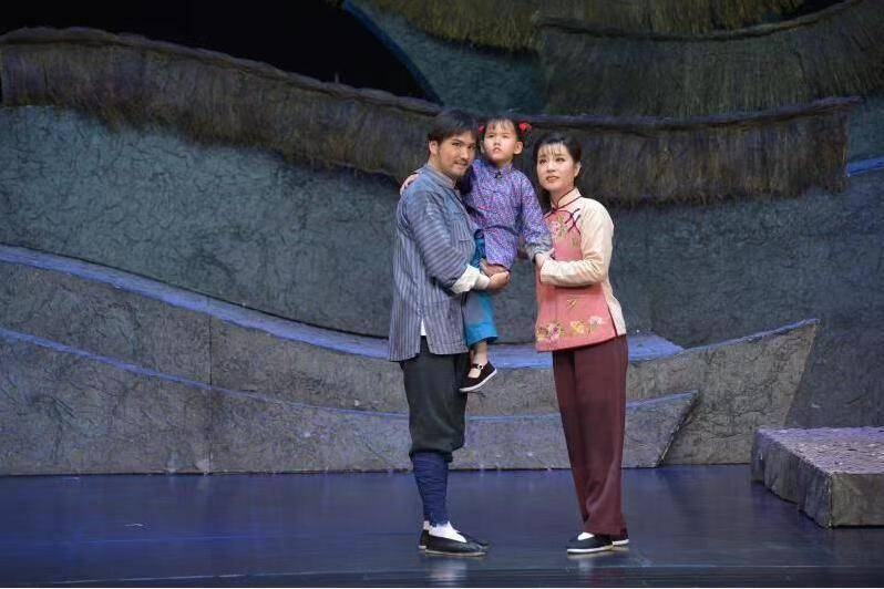 她是“江姐”她也是“黄英”沪剧青年演员洪豆豆：红色剧目使我成长