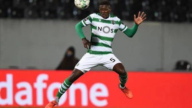 门德斯去年被里斯本竞技升入一队,刚过18岁生日,俱